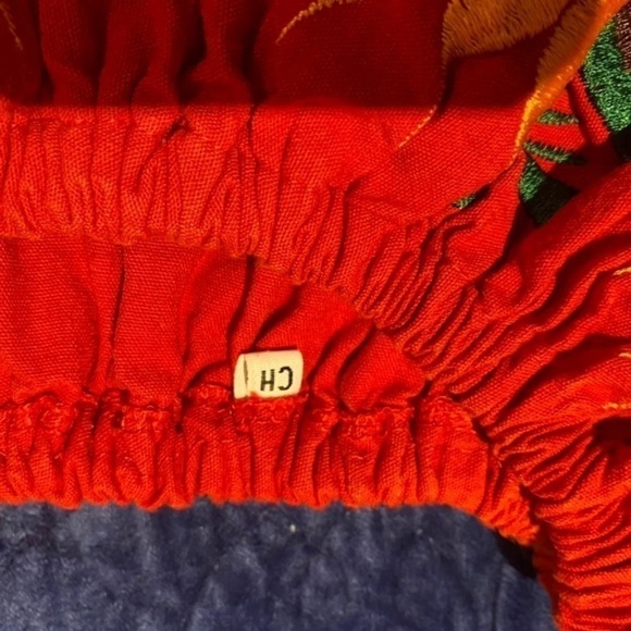 Sunflowers embroidery
Mexican Red Woman's Dress
Size Small - Picture 7 of 9